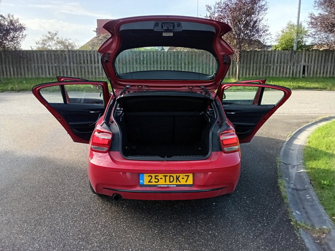 BMW 1-serie - 118i Business+ AUB ADVERTENTIE LEZEN!!