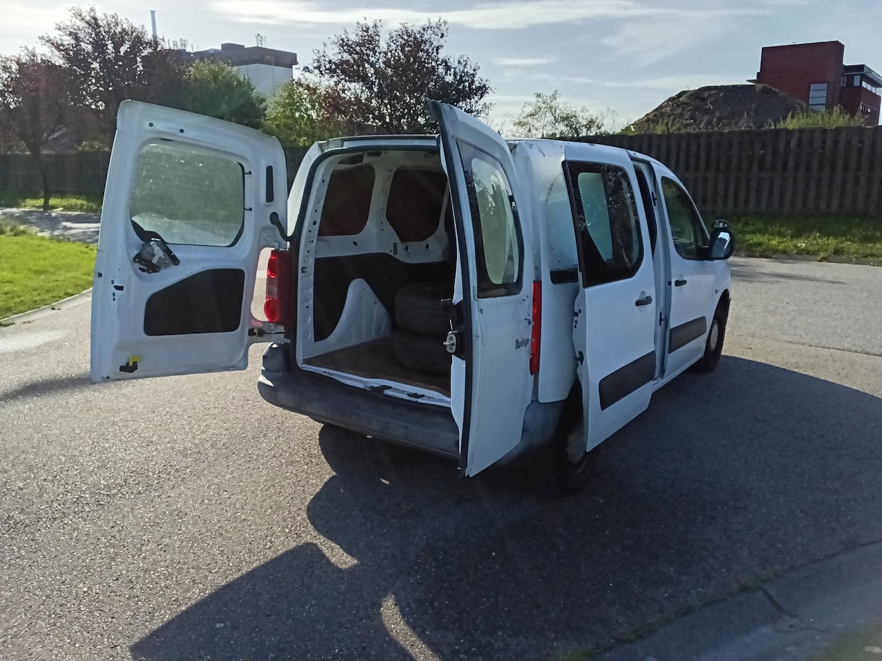 Citroën Berlingo - 1.6 HDI 500 Comfort 1.6 HDI 500 Comfort