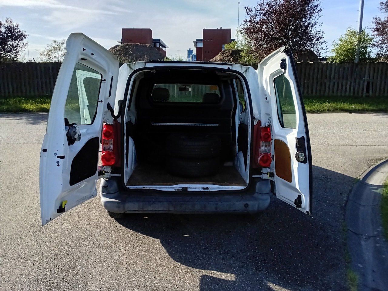 Citroën Berlingo - 1.6 HDI 500 Comfort 1.6 HDI 500 Comfort
