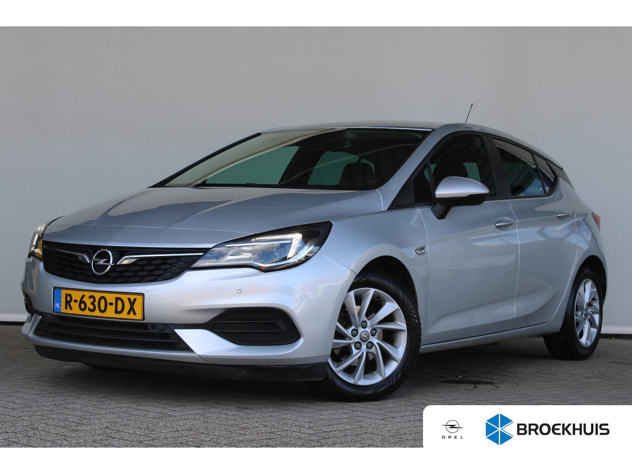 Opel Astra - 1.4 Edition 2020 | Navigatie | Cruise control | Parkeersensoren | Stoel- & stuurverwarming - AutoWereld.nl