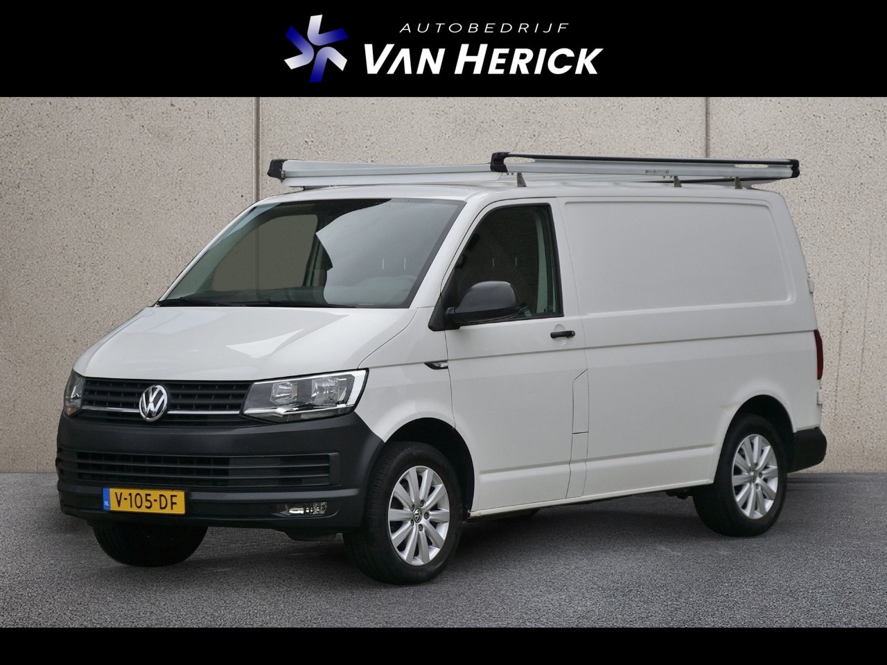 Volkswagen Transporter - 2.0 TDI L1H1 Comfortline | Cruise Control | Trekhaak | Airco - AutoWereld.nl