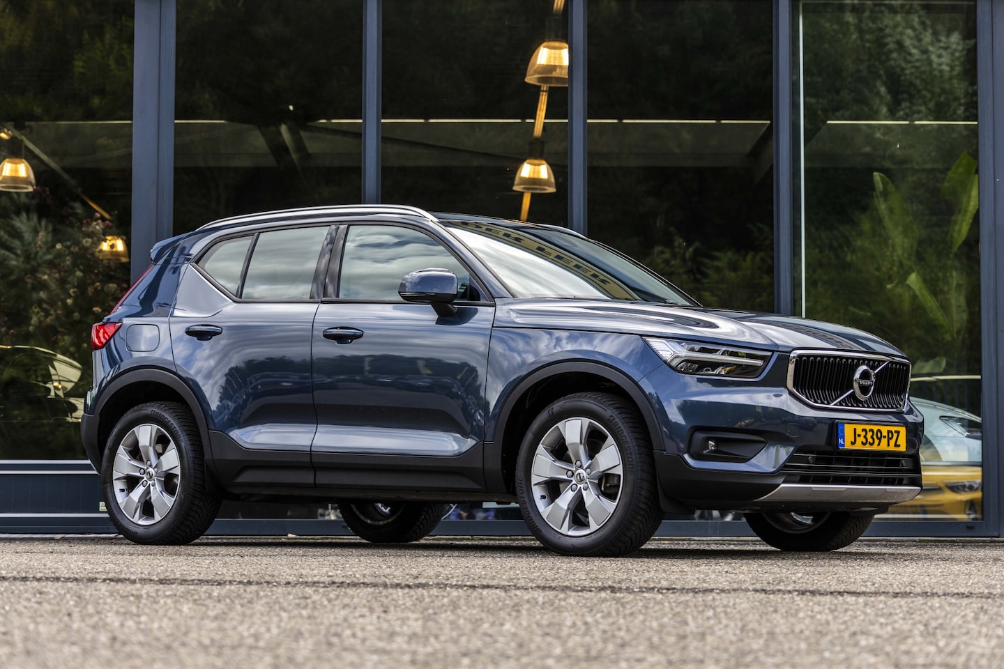 Volvo XC40 - 2.0 B4 Business Pro - AutoWereld.nl