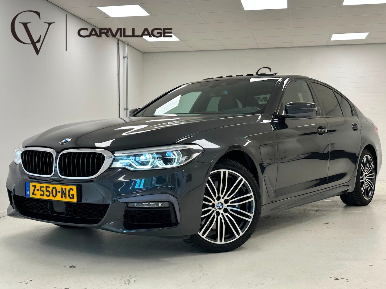 BMW 5-serie - 530e xDrive M-Sport | Harman/Kardon | Schuif/kanteldak | Co-Pilot | - AutoWereld.nl