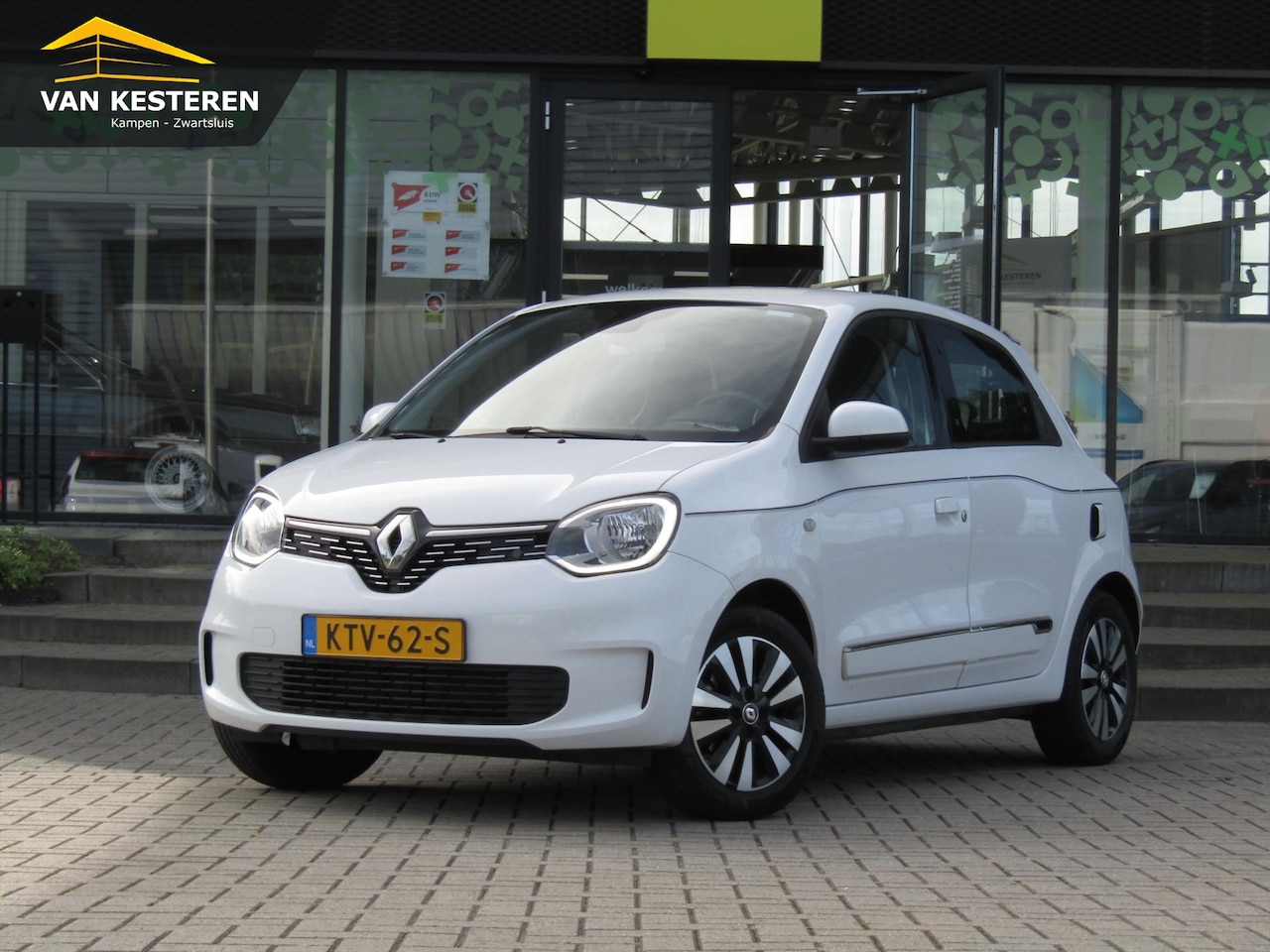 Renault Twingo - 1.0 SCe 65pk Intens / Navigatie / Cruise- Control / Compleet dealer O.H. - AutoWereld.nl