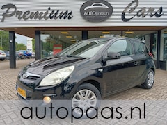 Hyundai i20 - 1.2i DynamicVersion Airco, TREKH, BETROUWBAAR EN ZUINIG