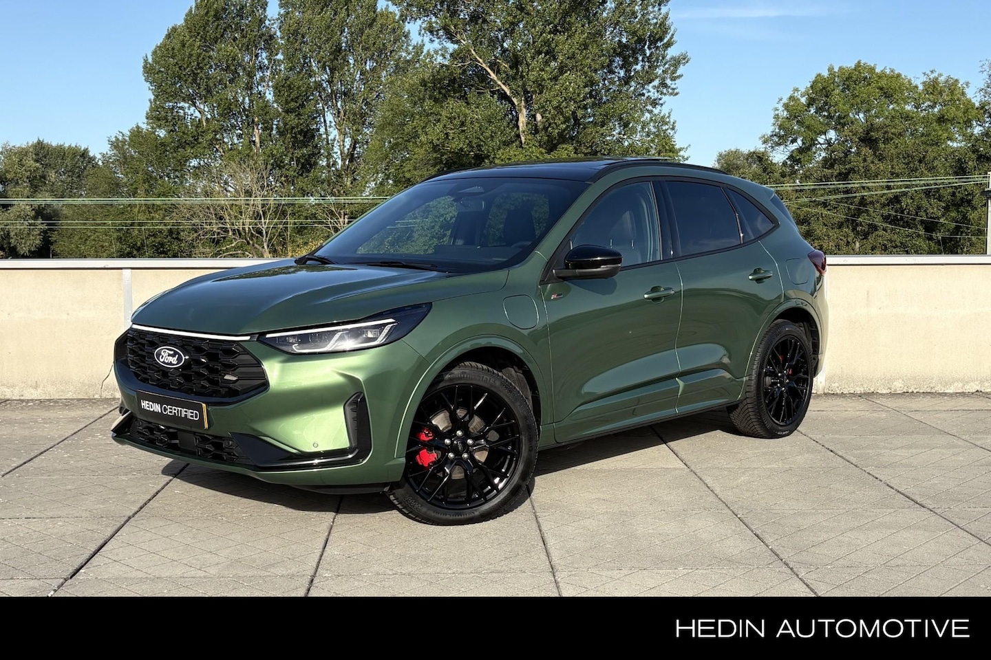 Ford Kuga - 2.5 PHEV ST-Line X | Panoramadak | Winterpack | Matrix Led koplampen | Black Pack - AutoWereld.nl