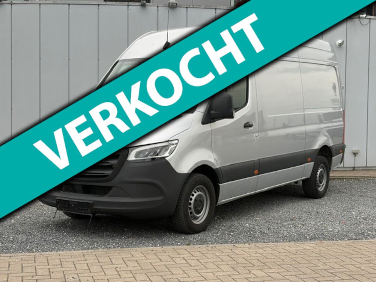 Mercedes-Benz Sprinter - 319CDI 190PK AUTOMAAT L2H2 RWD | 3500kg Trekgewicht - AutoWereld.nl