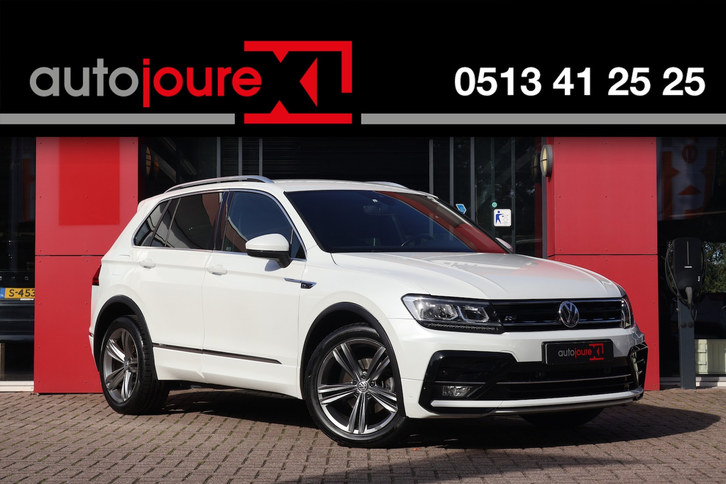 Volkswagen Tiguan - 1.4 TSI Business R-Line | Origineel NL | Virtual Cockpit | ACC | 19' LMV | - AutoWereld.nl