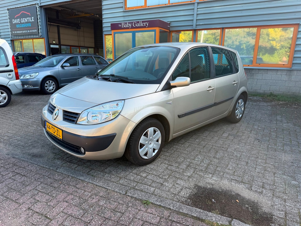 Renault Scénic - 1.6-16V Business Line Perfect km 75084 NAP Inruil Mogelijk - AutoWereld.nl
