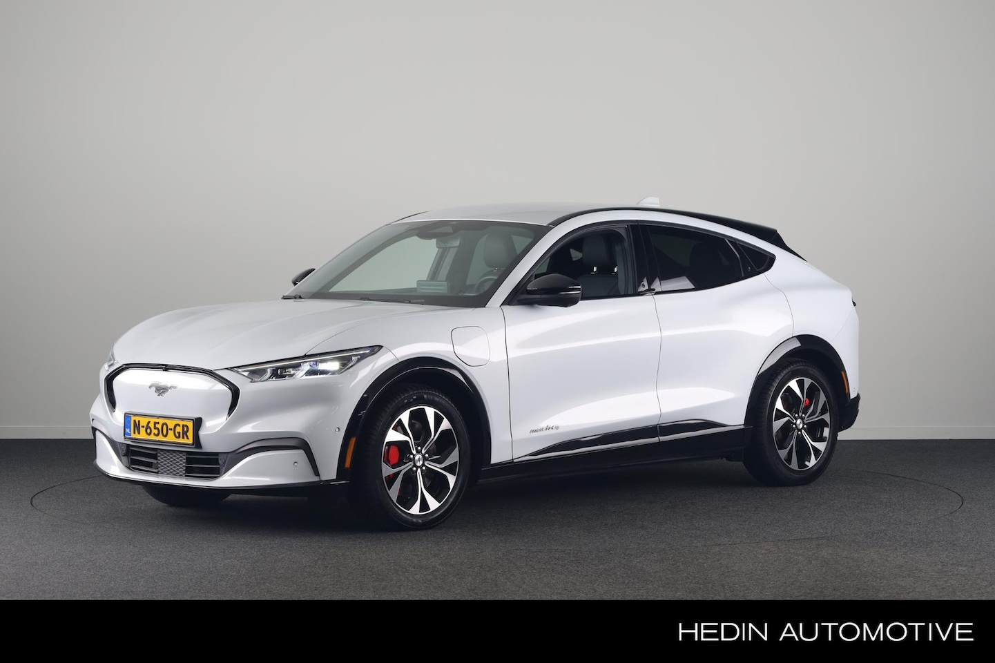 Ford Mustang Mach-E - AWD 75 kWh | 360 Camera | Carplay | B&O | BLISS - AutoWereld.nl