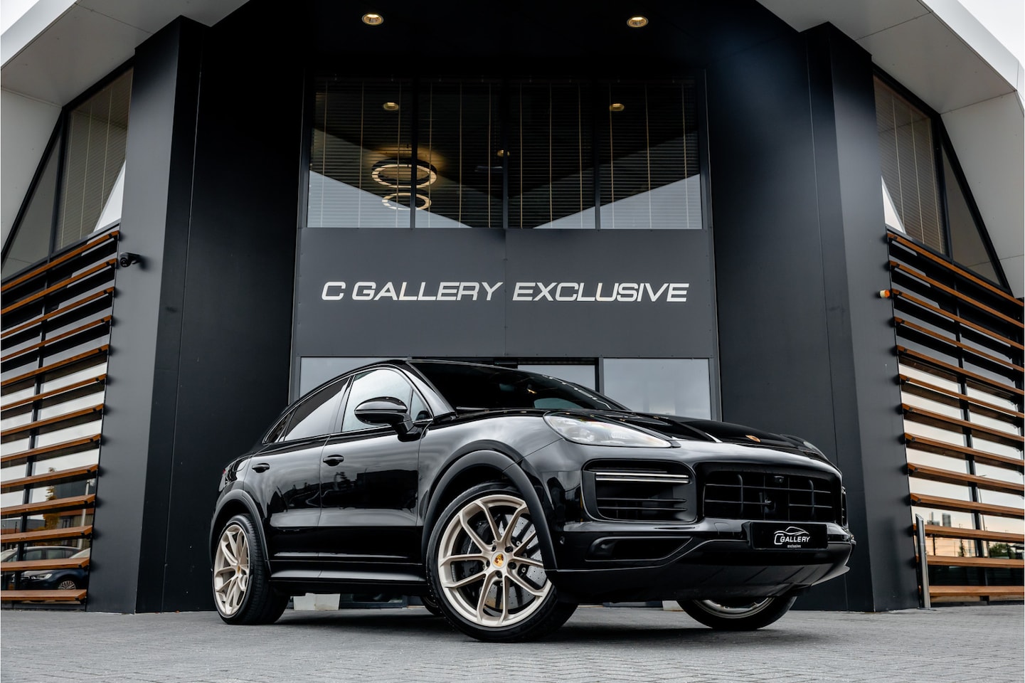 Porsche Cayenne Coupé - 4.0 Turbo S E-Hybrid - Sport Chrono + | Burmester | Carbon | Memory - AutoWereld.nl