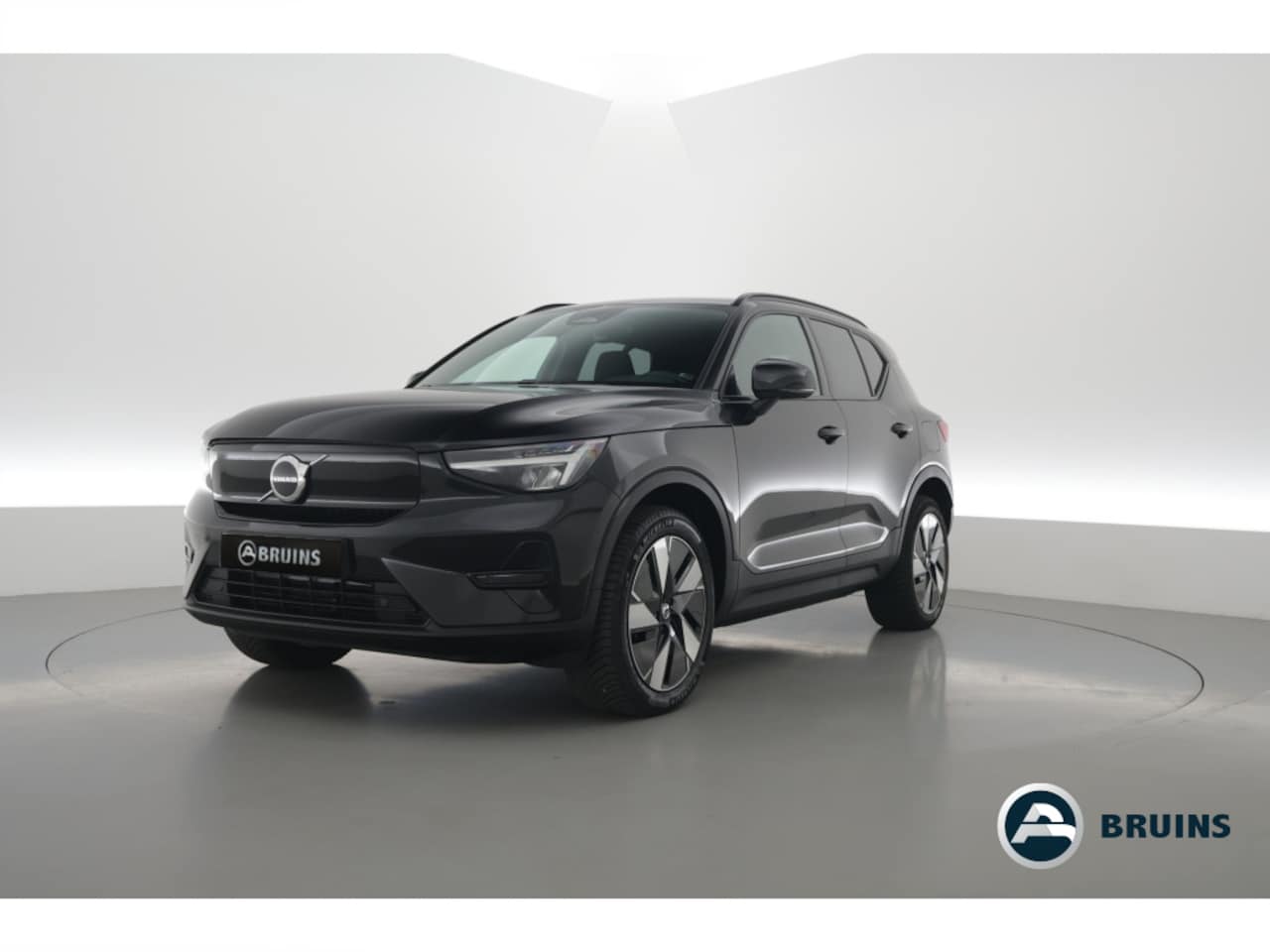 Volvo XC40 - Single Motor Extended Range Plus 82 kWh | Rijklaar! | Dig. Cockpit | Bliss | Pilot Assist - AutoWereld.nl
