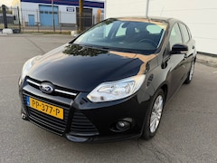 Ford Focus - 1.6 TI-VCT Titanium Automaat Cruise Climate Airco Trekhaak Nieuwe APK