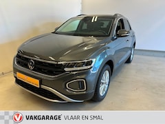 Volkswagen T-Roc - 1.0 TSI Life- 3d virtual cockpit-Lane + Front assist-Carplay spotify-Navigatie-Stoelverwar