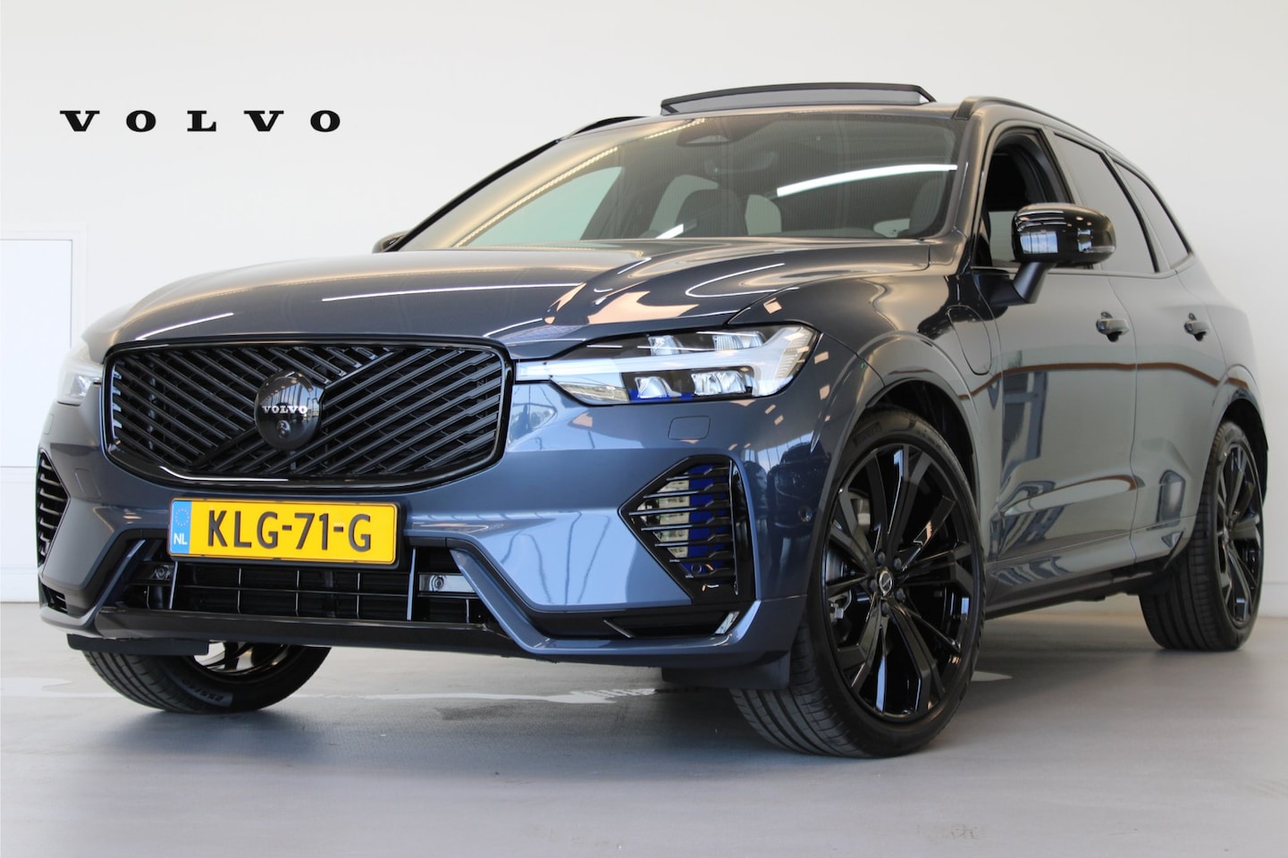 Volvo XC60 - T8 405PK Ultra Black Edition Exec | Full option! | Luchtvering | 360 | Geheugen | Massage - AutoWereld.nl