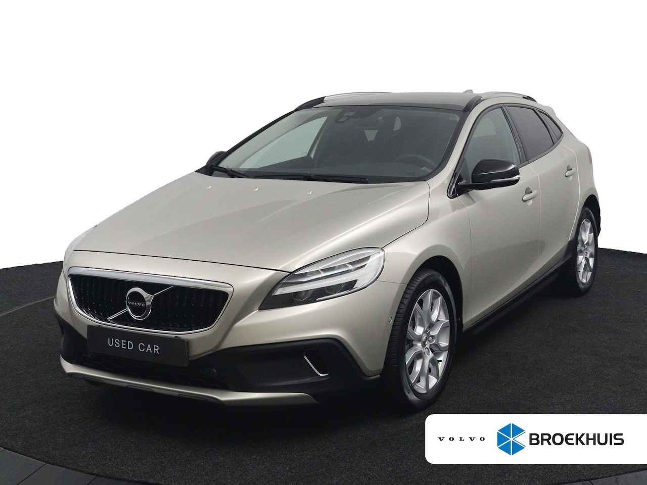 Volvo V40 Cross Country - | Eerste Eigenaar | Camera | Trekhaak | Leer | Panorama | Cruise Control - AutoWereld.nl