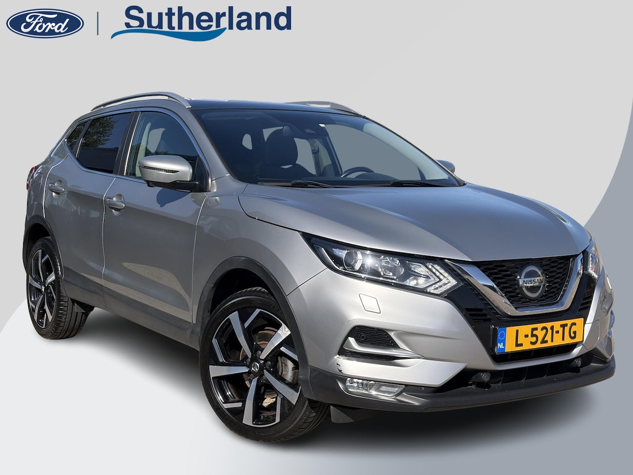 Nissan Qashqai - 1.3 DIG-T N-Motion 159pk | Trekhaak | 1.500kg trekgewicht | Panoramadak | Stoelverwarming - AutoWereld.nl