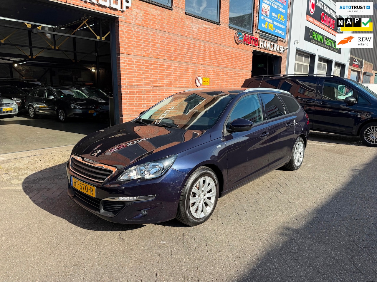 Peugeot 308 SW - 1.2 PureTech Style Bj 2016 Navi Trekhaak NAP - AutoWereld.nl