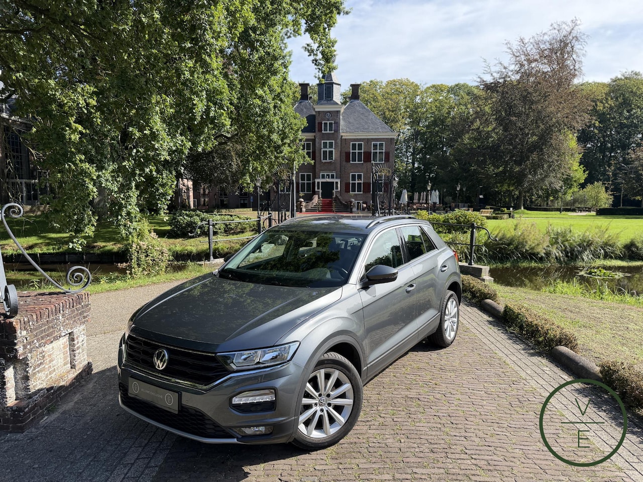 Volkswagen T-Roc - 1.5 TSI Style | 51.000KM !! | Camera | Trekhaak | Keyless | Adaptive | CarPlay | - AutoWereld.nl