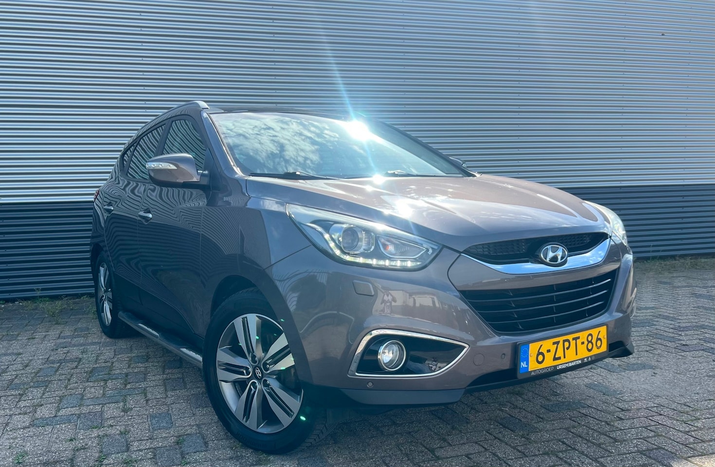 Hyundai ix35 - 2.0i i-Catcher AUTOMAAT | PANO | TREKHAAK | CAMERA | 18" LMV | NAP - AutoWereld.nl