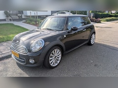 MINI 3-Deurs - 1.6 Cooper MINI Cooper 1.6 122PK Leer/Airco/Navi/Bluetooth etc.