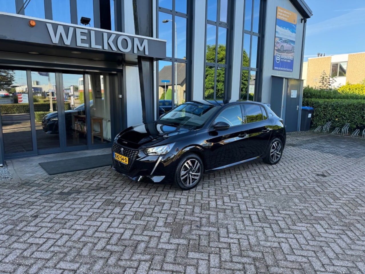 Peugeot 208 - 1.2 Automaat 101PK Allure, Climatcntrl, Cruisecontrl, Navi, PDC, LM-Velgen - AutoWereld.nl