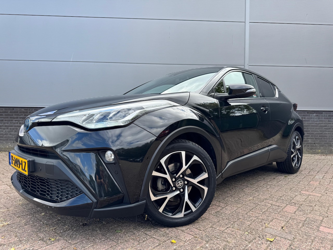 Toyota C-HR - 2.0 Hybrid Dynamic Limited Stoel & Stuur verwarming - AutoWereld.nl