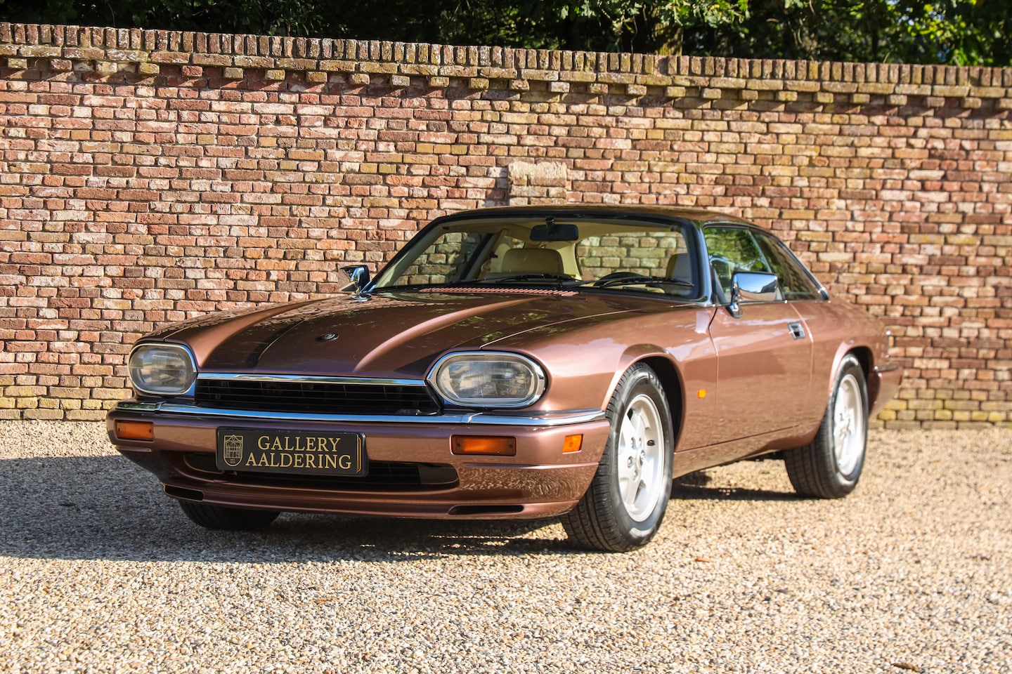 Jaguar XJS - 4.0 Coupe "Rose Bronze - 116.000 kms" Only 3 owners and 116.000 km,Presented in Rose Bronz - AutoWereld.nl