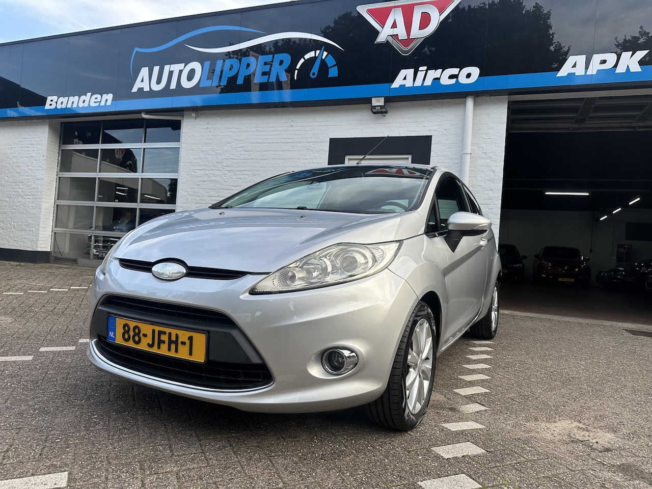 Ford Fiesta - 1.25 Ghia /Airco/Apk 29-04-2027 - AutoWereld.nl