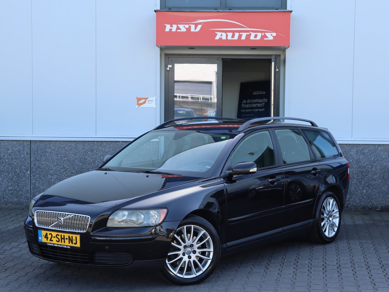 Volvo V50 - 2.4i Kinetic airco LM org NL - AutoWereld.nl