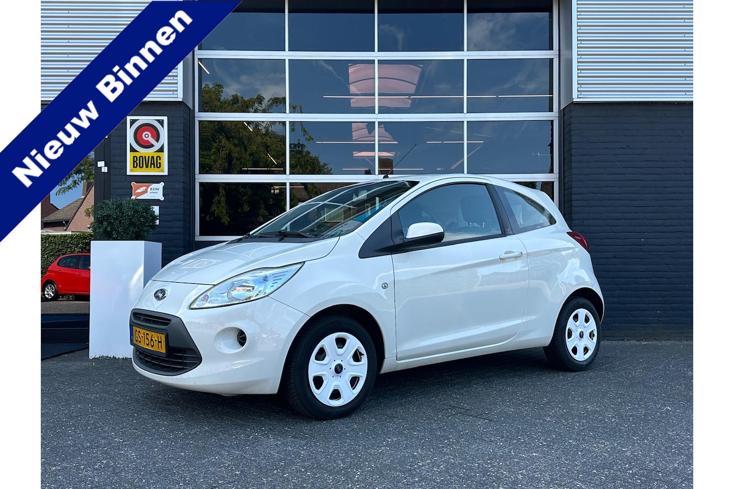Ford Ka - 1.2 Style start/stop 1.2 Style start/stop, Airco, Bluetooth, Radio, NAP, APK, 1ste eigenaar - AutoWereld.nl