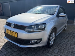 Volkswagen Polo - 1.4-16V Highline/Navi/Clima/P.sensor/NEW APK