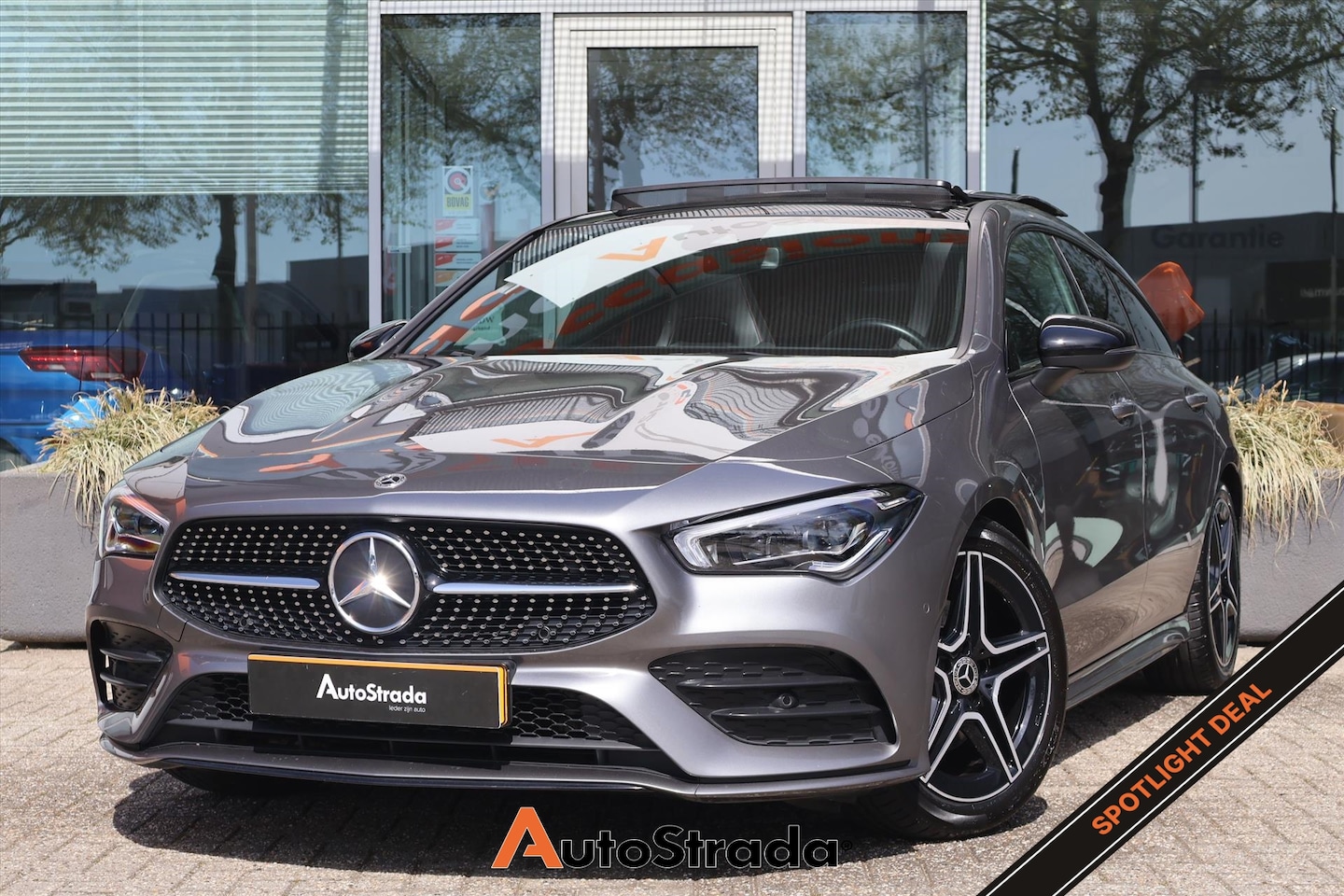 Mercedes-Benz CLA-klasse Shooting Brake - 180 AMG-Line | PANO | MULTIBEAM | TREKHAAK | KEYLESS | NL AUTO | 1e EIGENAAR - AutoWereld.nl