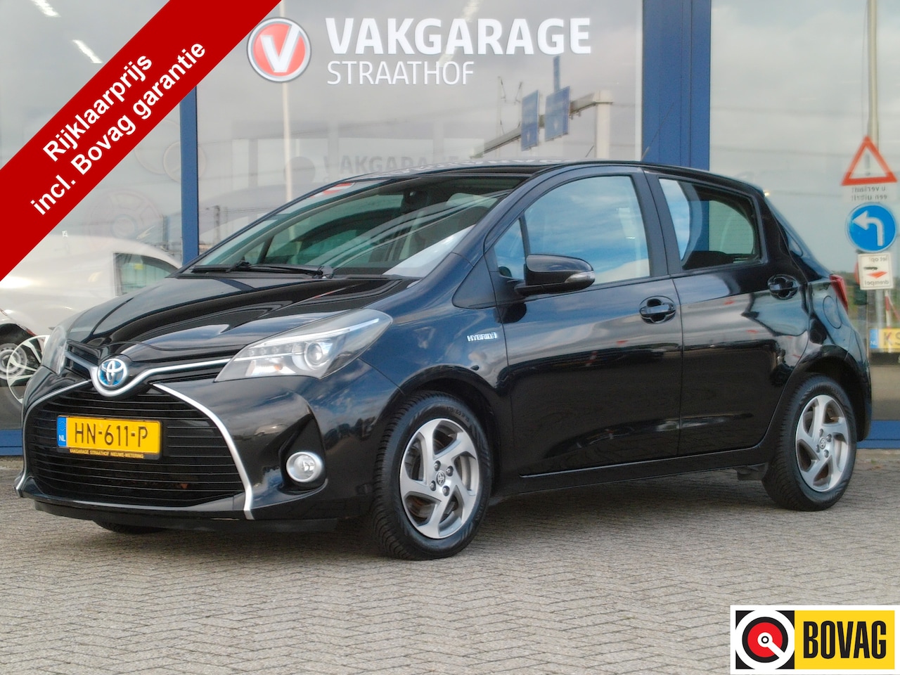 Toyota Yaris - 1.5 Hybrid Lease 1.5 Hybrid Lease, Automaat / Climate Control / Parkeer Camera / Cruise Control / Bluetooth - AutoWereld.nl