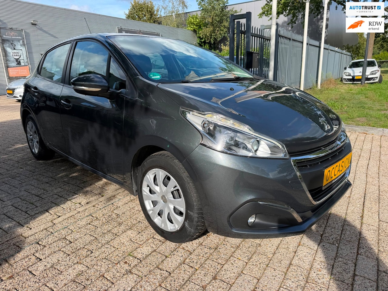 Peugeot 208 - 1.2 PureTech Allure 93.090 km, 1e eigenaar, nwe apk schade vrije goed rijdende auto , airc - AutoWereld.nl