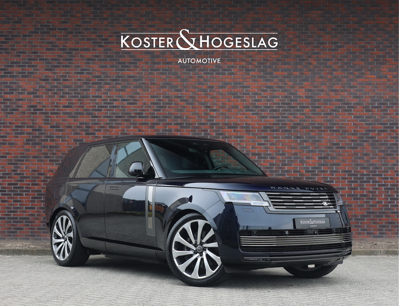 Land Rover Range Rover - P550e SV | Pano - Trekhaak - Clearsight - Meridian - AutoWereld.nl