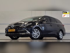 Toyota Auris Touring Sports - 1.8 Hybrid Lease pro Trekhaak 2e Eigenaar Camera Navi