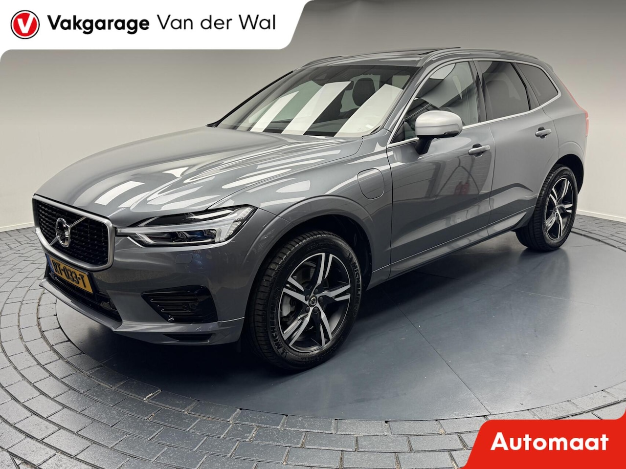 Volvo XC60 - 2.0 T8 Twin Engine AWD R-Design Automaat-Trekhaak-Navigatie-Cr.contr-Clima-Camera-Panorama - AutoWereld.nl