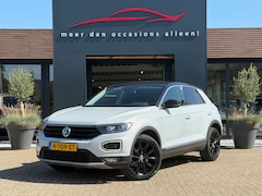 Volkswagen T-Roc - 1.5 TSI Sport Business R | Trekhaak | Apple Carplay | Dodehoek