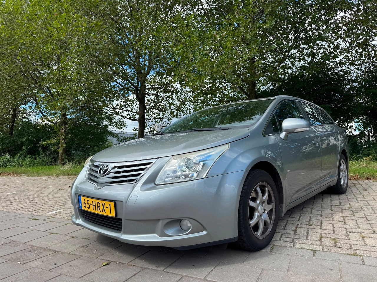 Toyota Avensis Wagon - 1.8 VVTi Dynamic 1.8 VVTi Dynamic - AutoWereld.nl