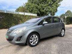 Opel Corsa - 1.4-16V Cosmo