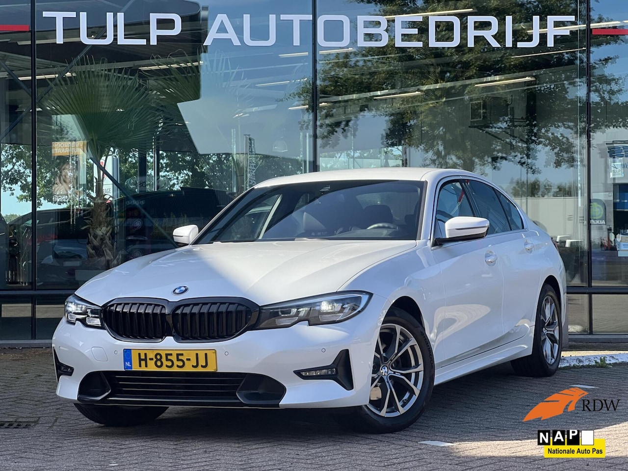 BMW 3-serie - 320i Executive Edition Sportline Trekhaak NL NAP - AutoWereld.nl