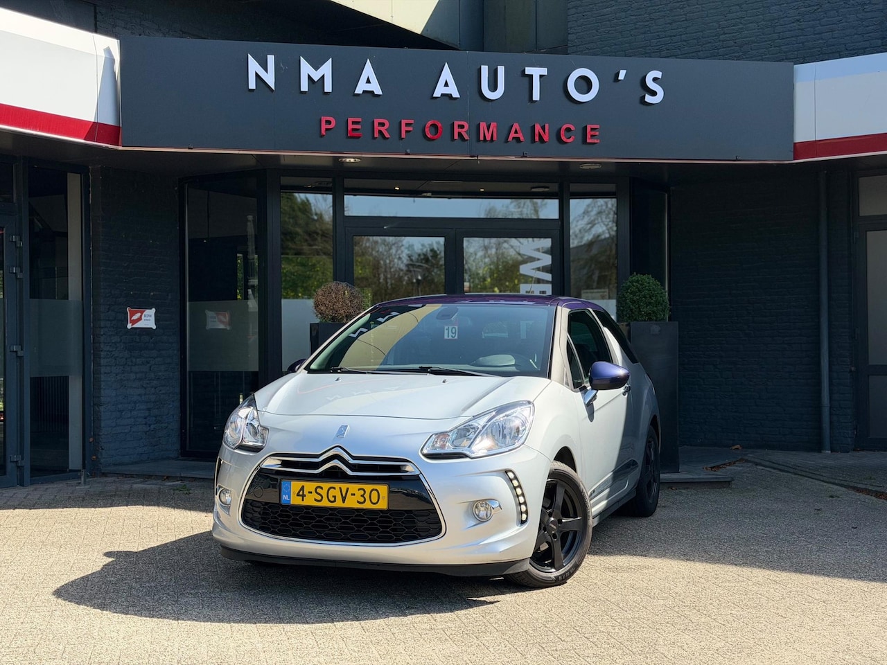Citroën DS3 - 1.2 VTi So Chic CRUISE, AIRCO, SPORT UITVOERING, NAP - AutoWereld.nl