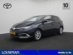 Toyota Auris - 1.8 Hybrid Executive | Parkeersensoren V+A | Navigatie | Stoelverwarming |