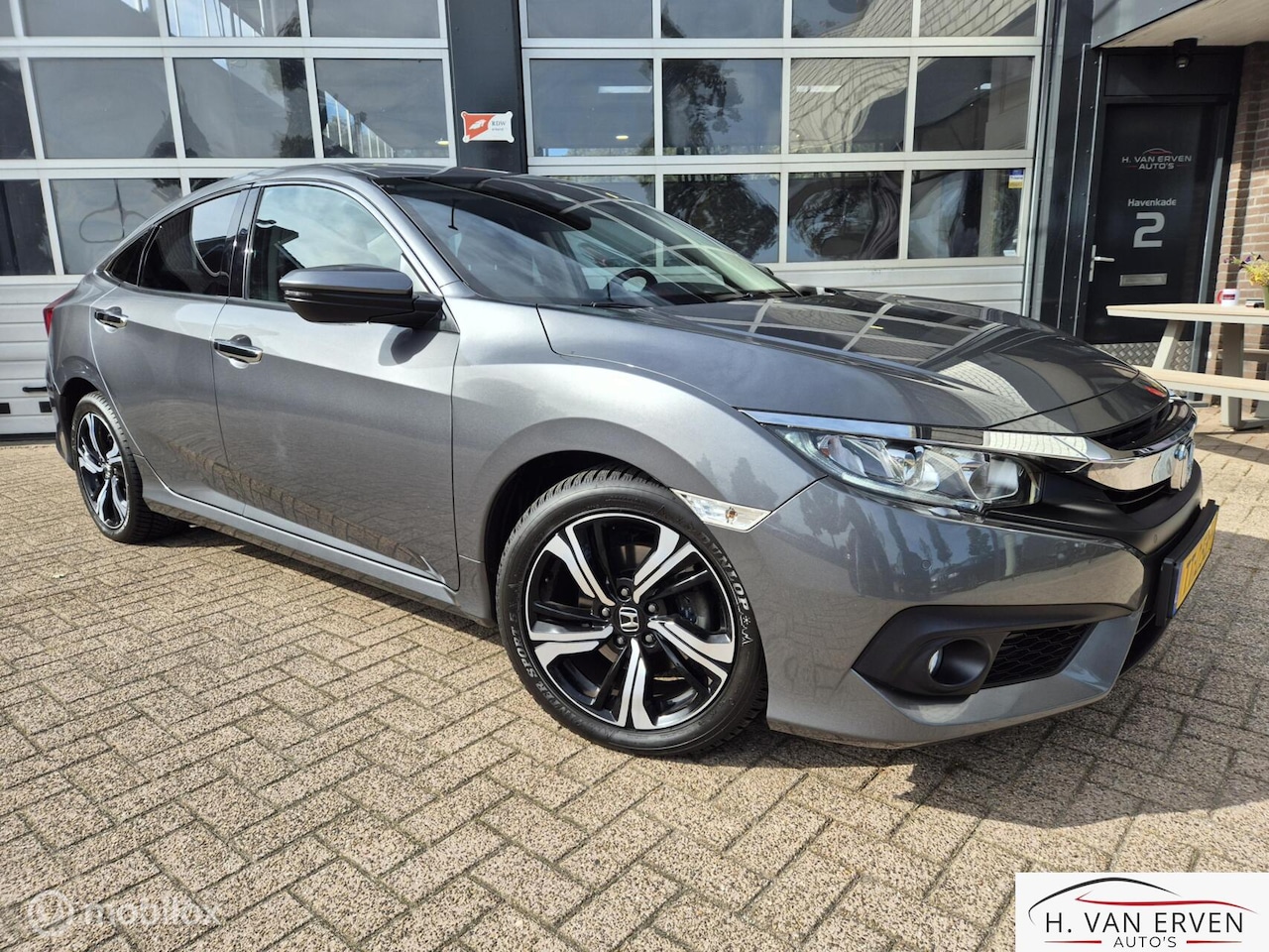 Honda Civic - 1.5 i-VTEC Elegance 69000KM NAP! - AutoWereld.nl
