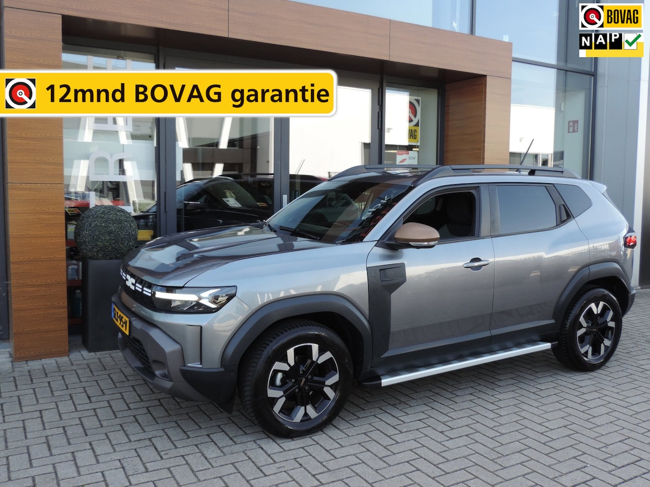 Dacia Duster - 1.2-T 131PK MHEV Extreme 20.000km | 1e Eig | Treeplanken | 17” | LED kopl | Afn.th | ECC | - AutoWereld.nl