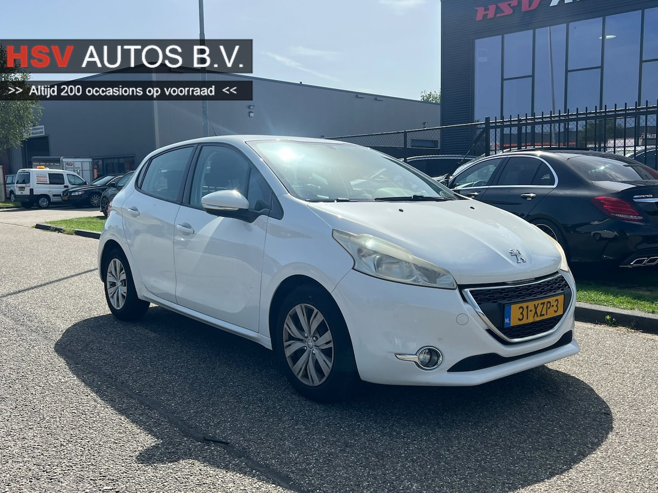 Peugeot 208 - 1.2 VTi Access navi airco 4-deurs org NL - AutoWereld.nl