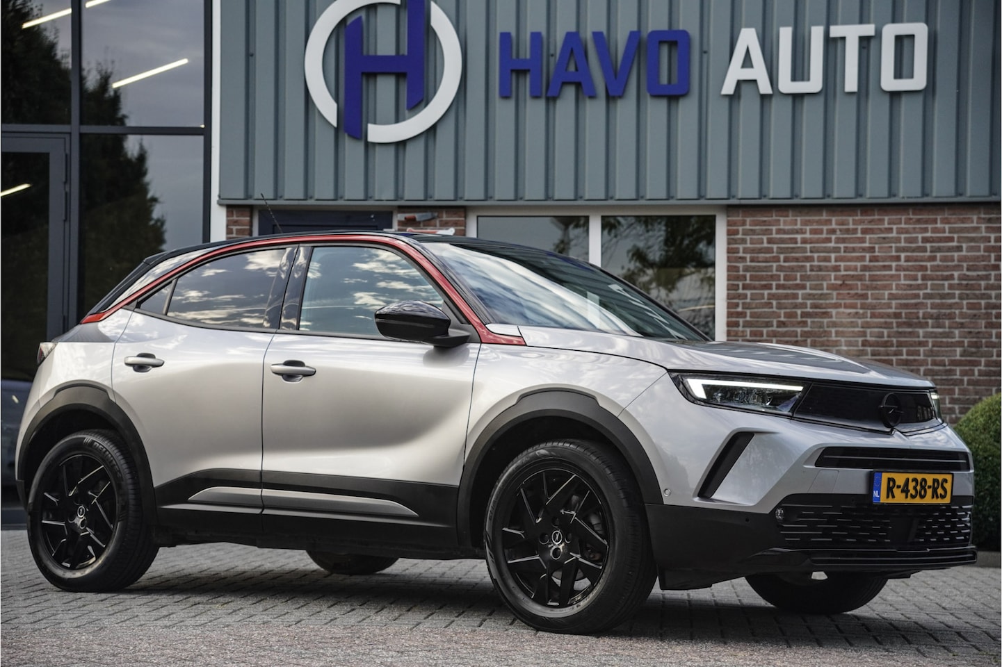Opel Mokka-e - GS Line 50-kWh 11kw bl. NAVI, STOELVERWARMING - AutoWereld.nl