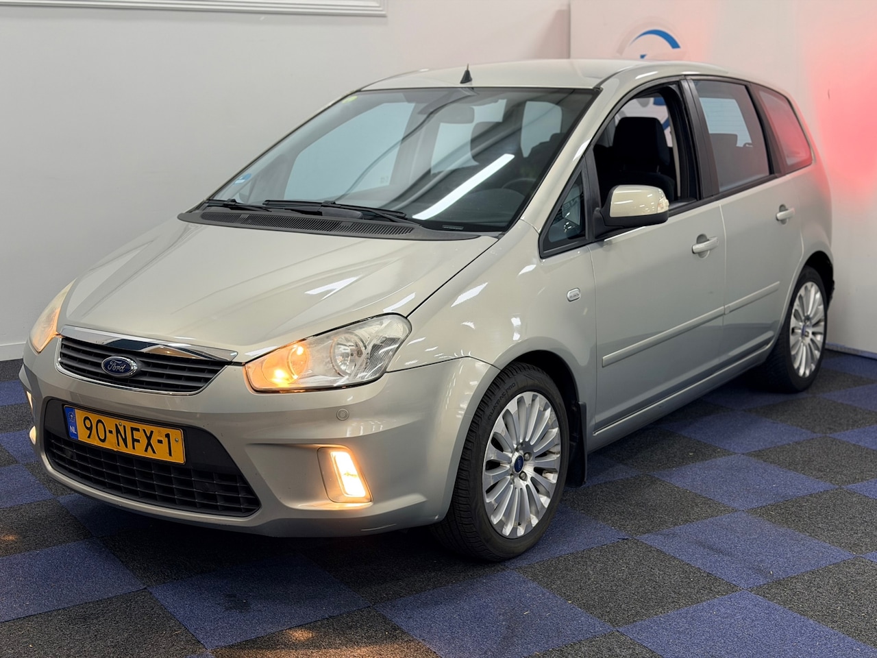 Ford C-Max - 2.0-16V Limited / MULTIEMEDIA-NAVI / AUTOMAAT / RIJDT SCHAKELT GOED - AutoWereld.nl