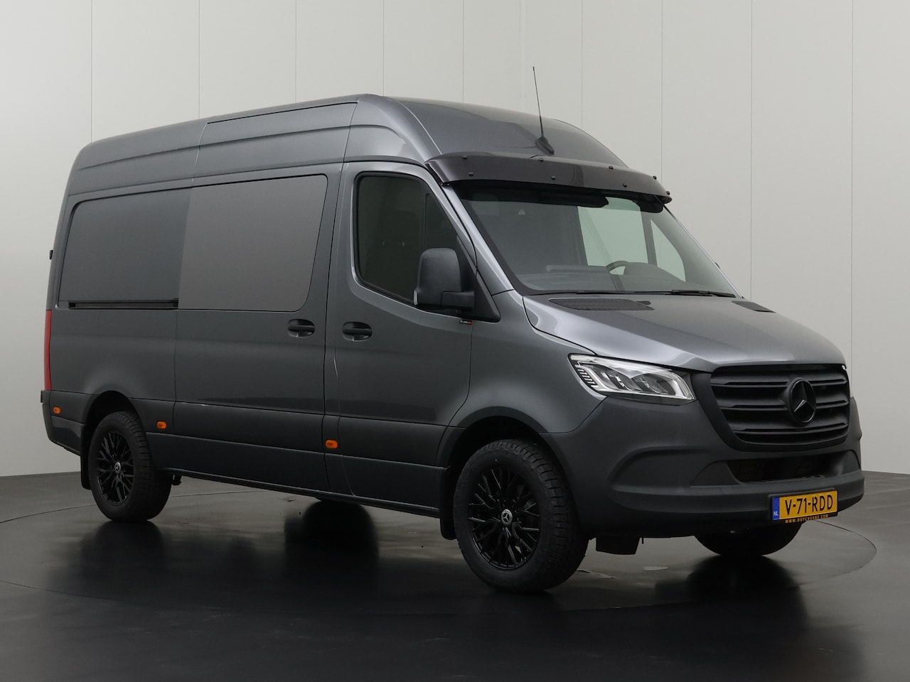 Mercedes-Benz Sprinter - 317CDI Automaat L2H2 | Led Kastinrichting | Navigatie | Multimedia | Camera | Airco | Crui - AutoWereld.nl